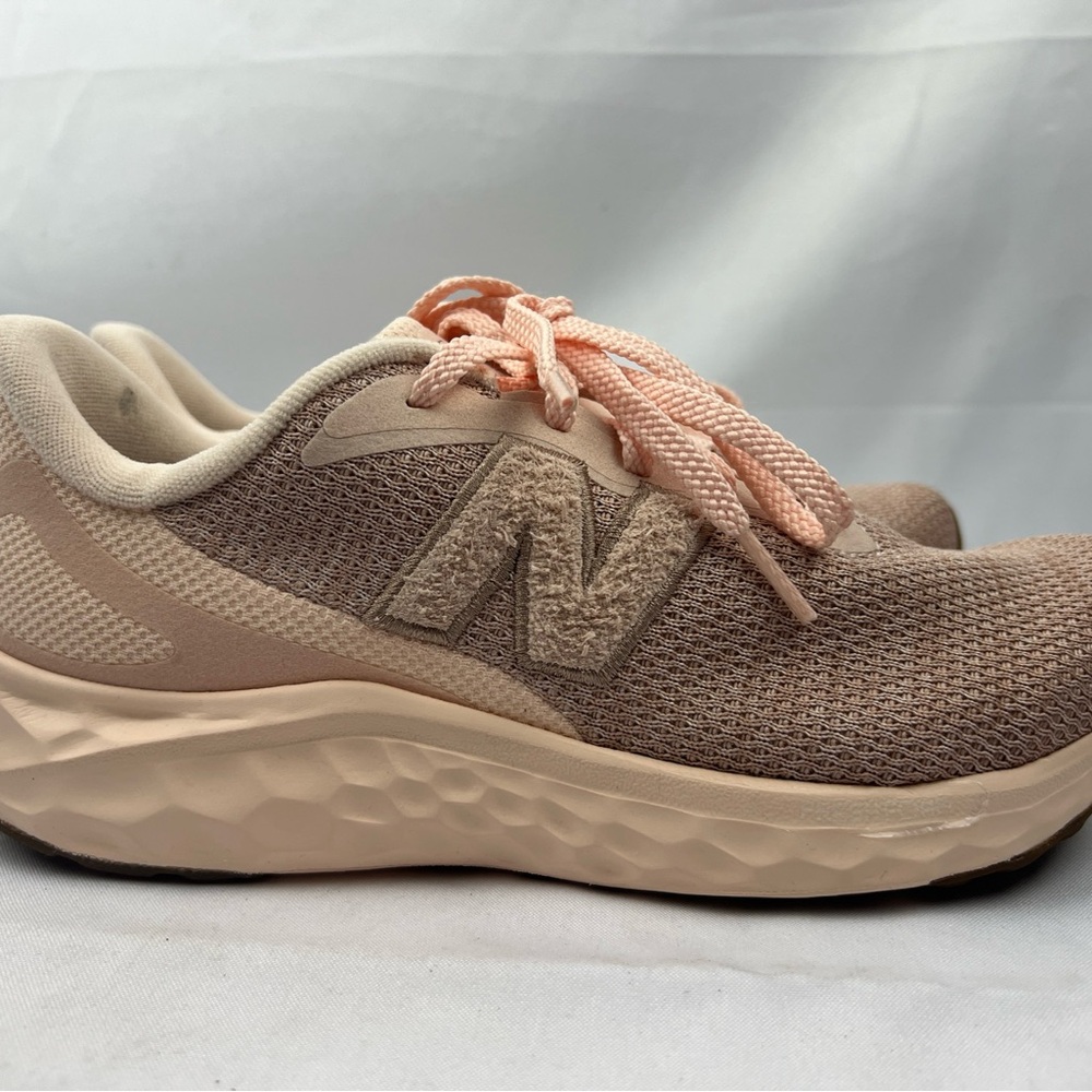 New Balance Pink Fresh Foam Arishi v4.0 Athletic Shoes Women’s Size 9.5 - Picture 2 of 11